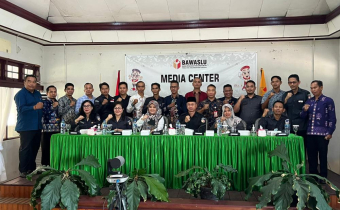 Rapat Evaluasi Kehumasan Bawaslu Kabupaten/Kota Se-Provinsi Kalimantan Tengah